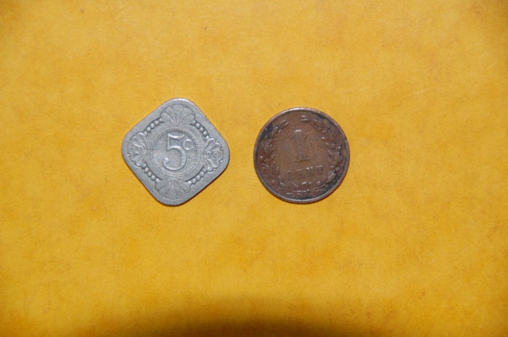 PAYS-BAS : 1 cent 1901 et 5 cent 1929, Envoi, 1 centime, Série