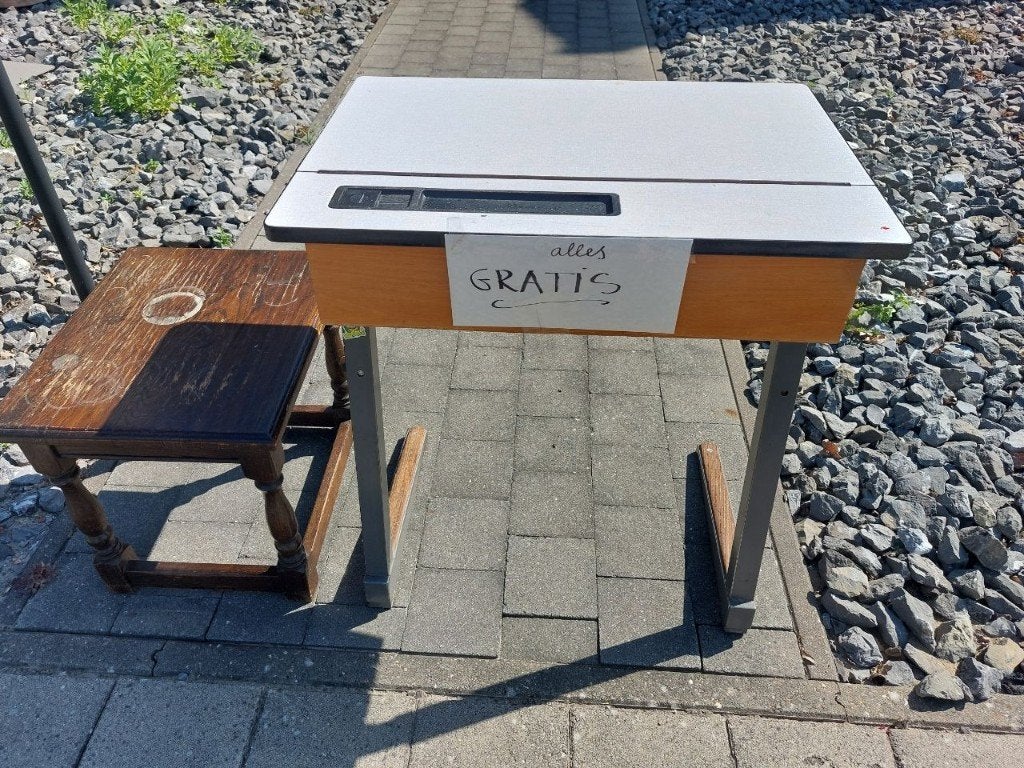 lessenaartje, knutseltafeltje, Ophalen, Gebruikt