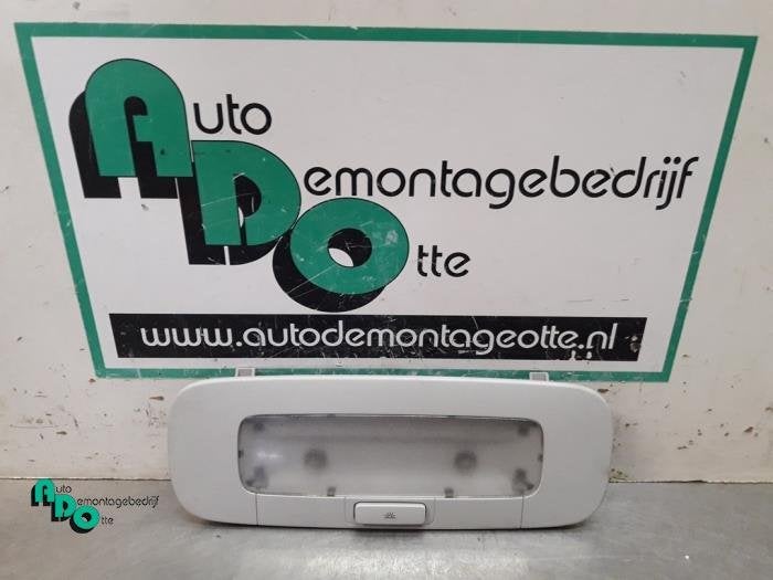 Binnenverlichting achter van een Volkswagen Golf (Golf 04-), Gebruikt, -, Volkswagen, -