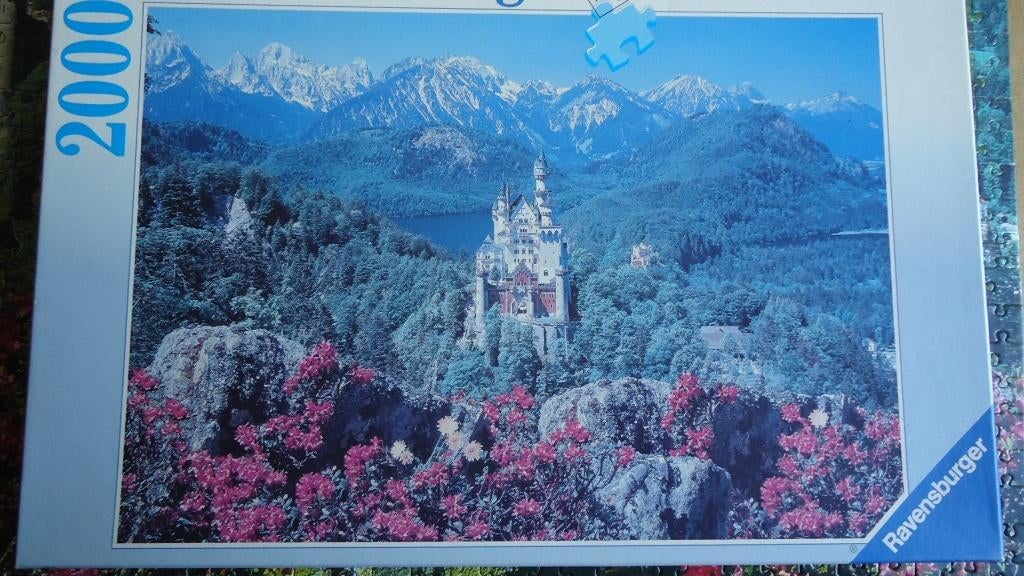 Puzzel 2000 stuks, Ophalen of Verzenden, Meer dan 1500 stukjes, Gebruikt, Legpuzzel