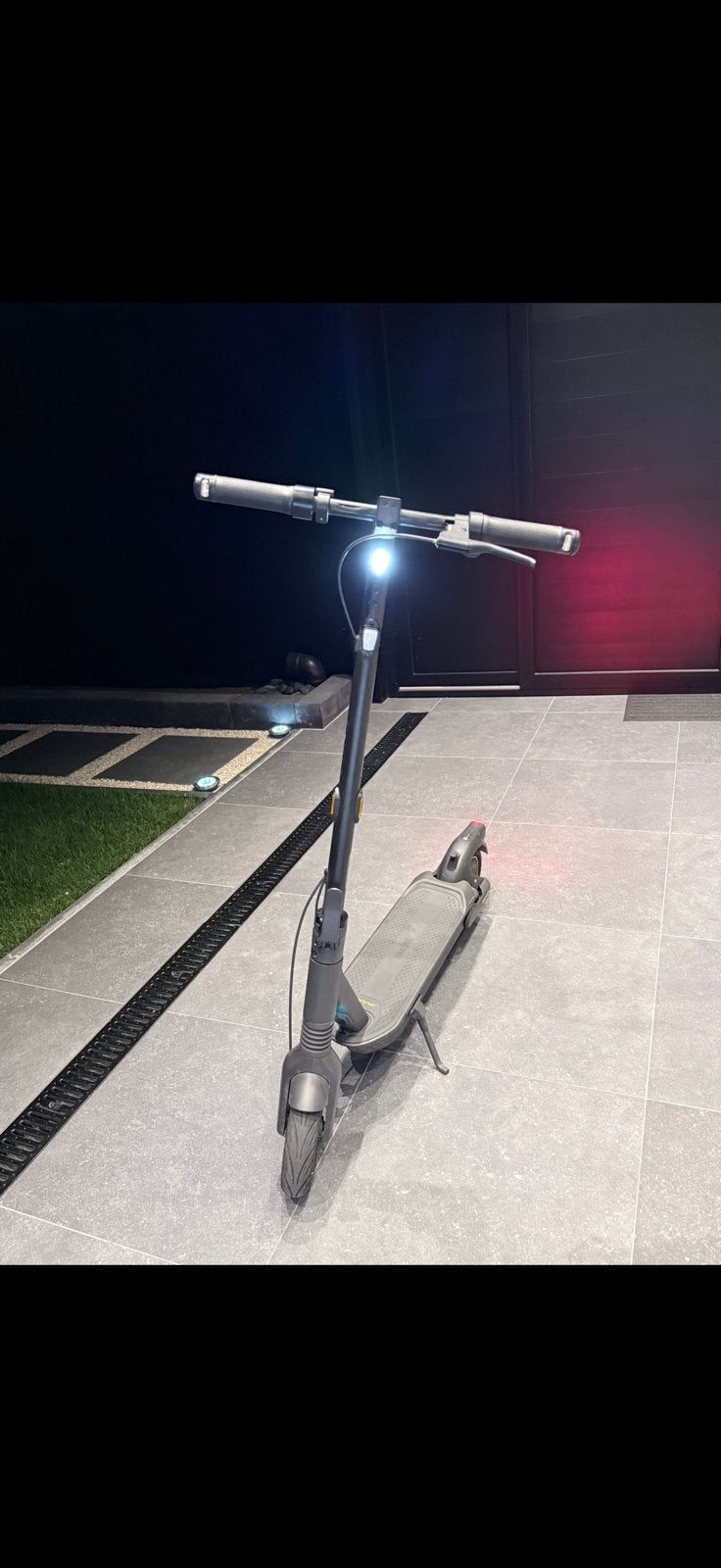Ninebot Max G2 — 1500 km seulement !, Vélos & Vélomoteurs, Enlèvement, Comme neuf, Step électrique (E-scooter)