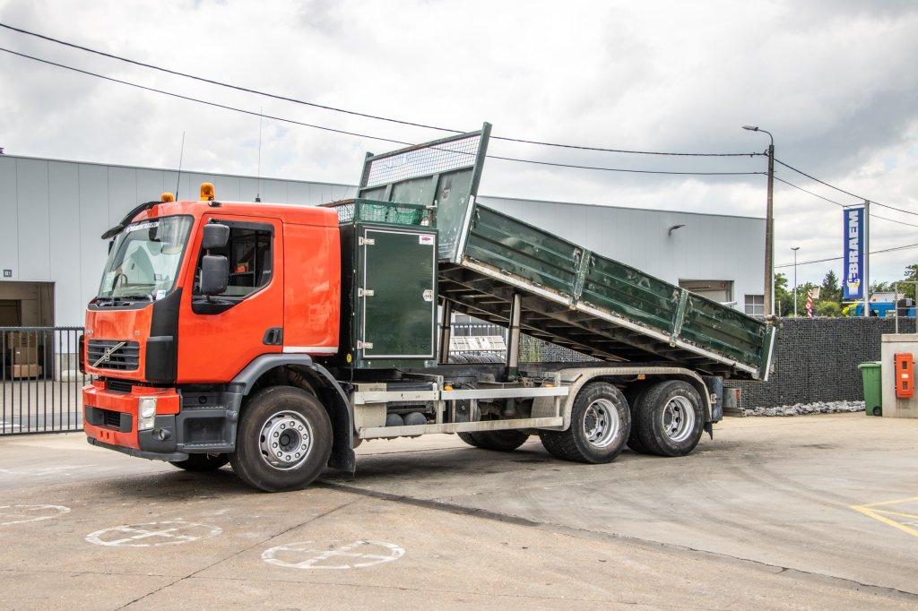 Volvo FE 300 - 172 890 KM, Autos, Rouge, Euro 5, Achat, Entreprise