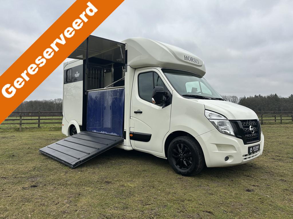 Nissan NV400 2-paards paardenvrachtwagen B-rijbewijs NIEUW &, Dieren en Toebehoren, Paarden en Pony's | Trailers en Aanhangwagens
