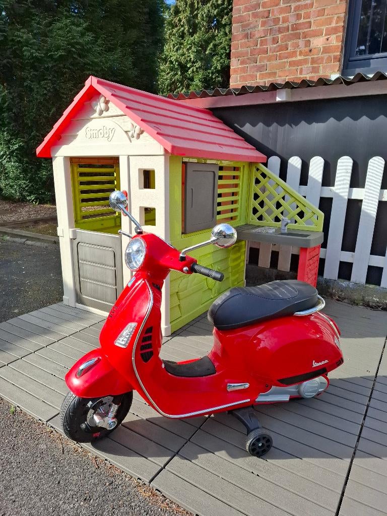 Vespa électrique, Enfants & Bébés, Jouets | Extérieur | Véhicules à batterie, Utilisé, Enlèvement