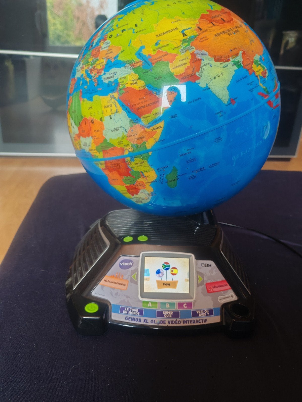 Globe interactif Vtech, Enlèvement