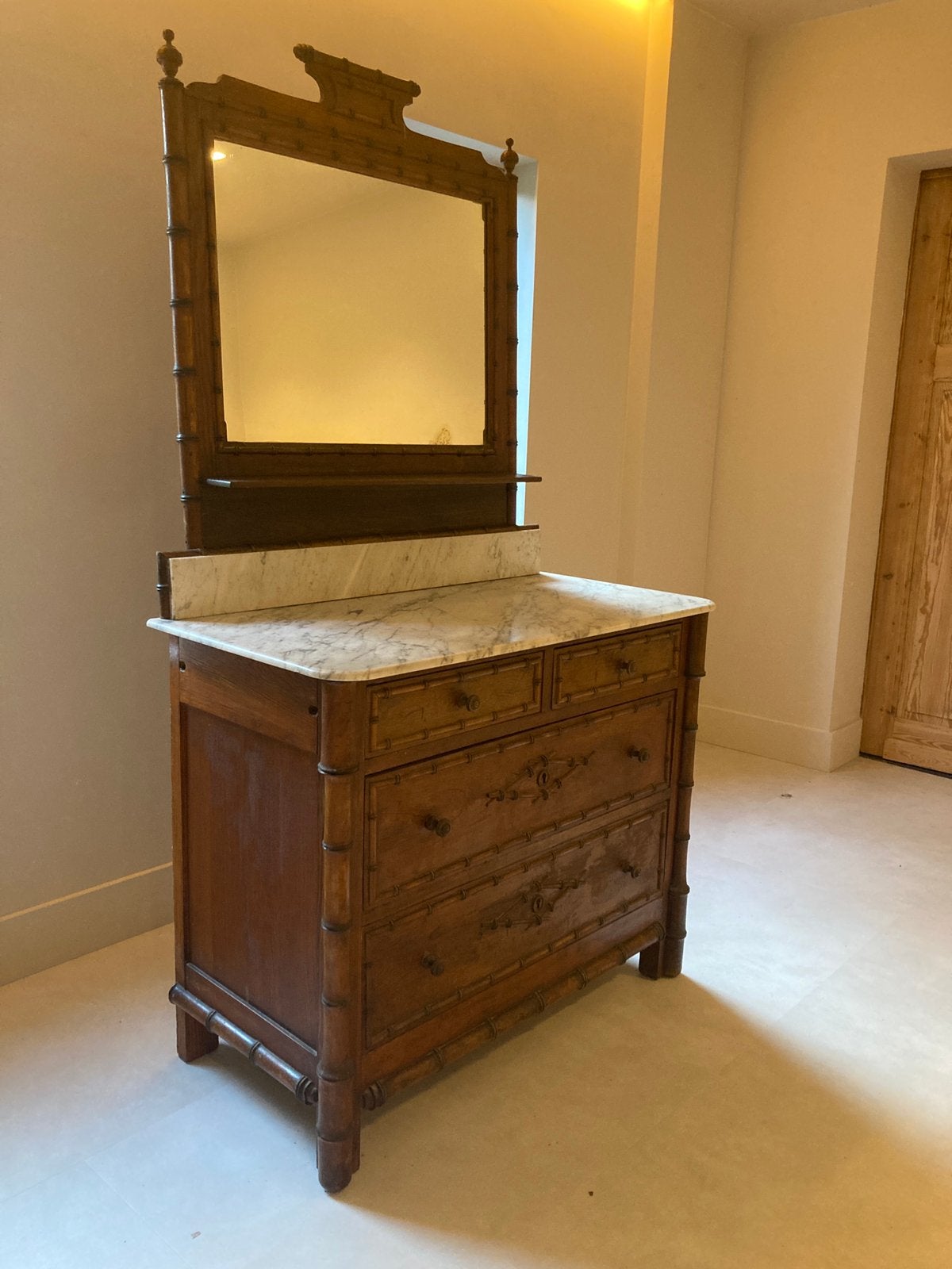 Antieke Franse commode, Enlèvement