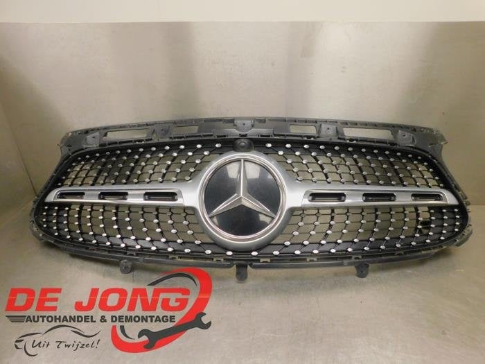 Calandre d'un Mercedes GLA, 3 mois de garantie, Utilisé, -, -