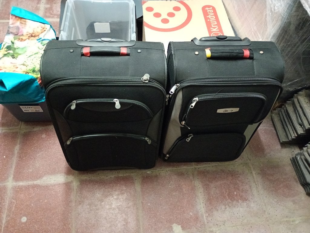 2 valises à l'état neuf, Enlèvement, Comme neuf, Roulettes
