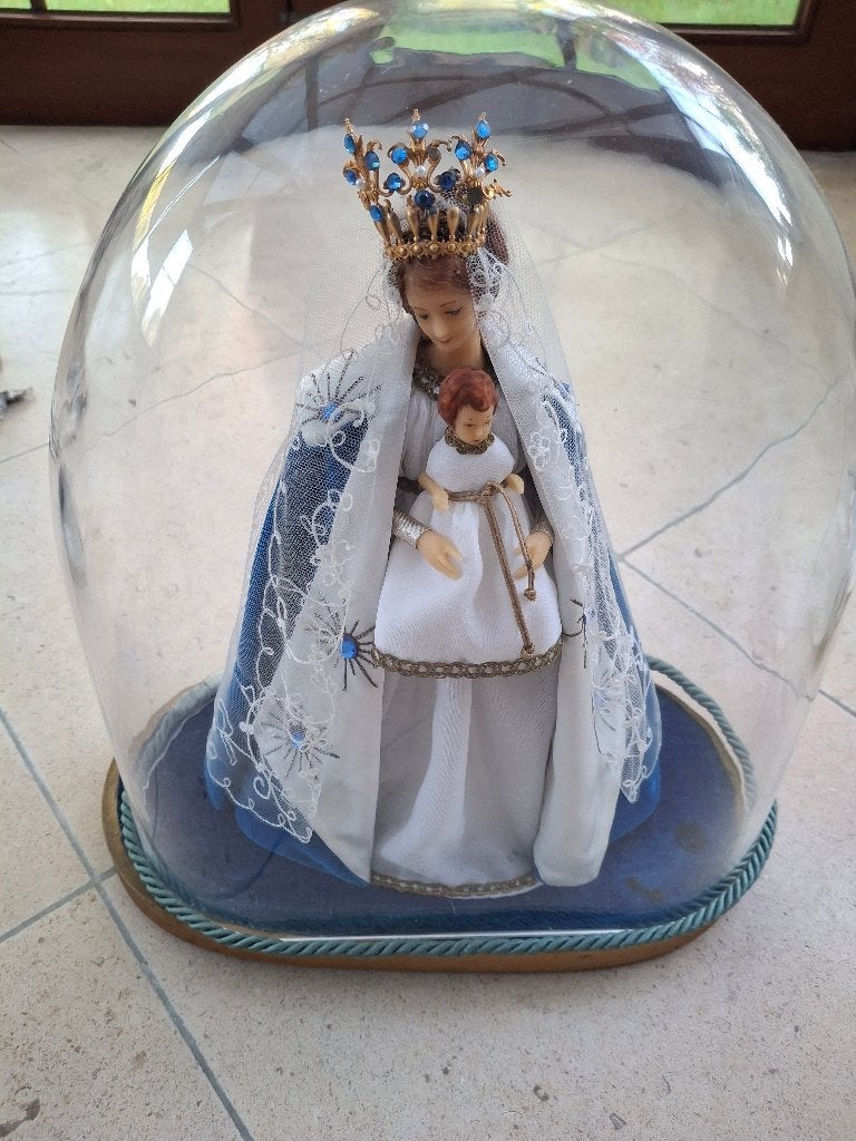 Maria met kind onder plastieken stolp, Antiek en Kunst, Ophalen