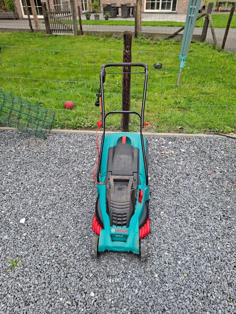 Electrische grasmachine, Tuin en Terras, Grasmaaiers, Ophalen