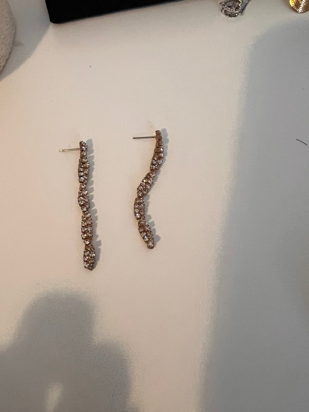 Collier et boucles d'oreilles assortis, Or, Comme neuf, Enlèvement, Autres matériaux