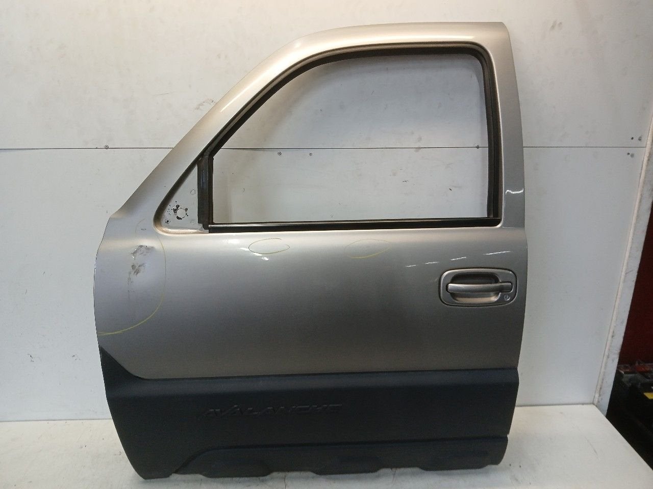 Portier links voor Chevrolet Avalanche, Onderdelen@venauto.nl, Van der Ven Autorecycling B.V., Ettenseweg 76, 4706 PB Roosendaal, The Netherlands