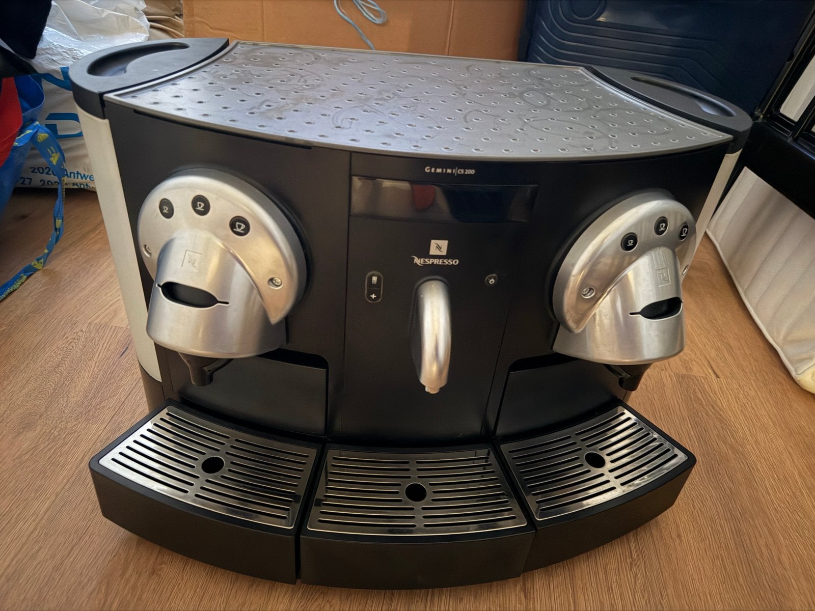 Nespresso Professional Gemini CS200, Elektronische apparatuur, Koffiezetapparaten, Zo goed als nieuw, Koffiemachine, Ophalen