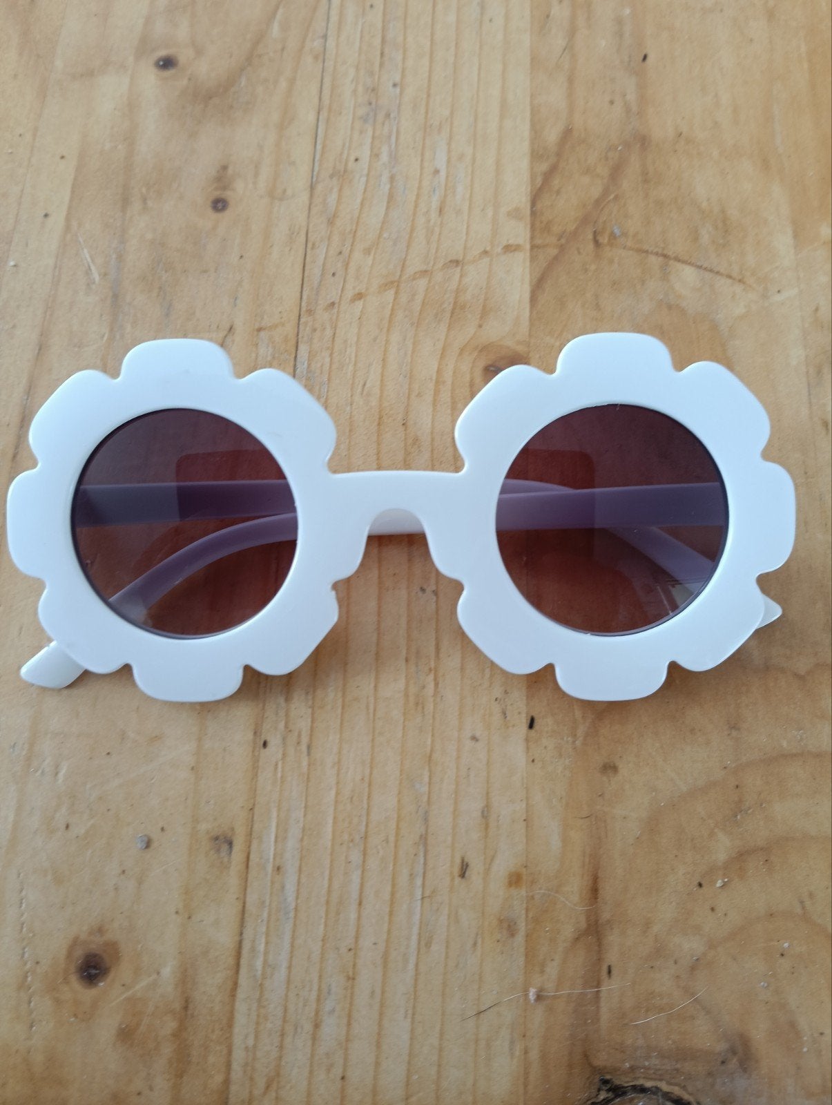 lunettes de soleil pour bébé, Enlèvement