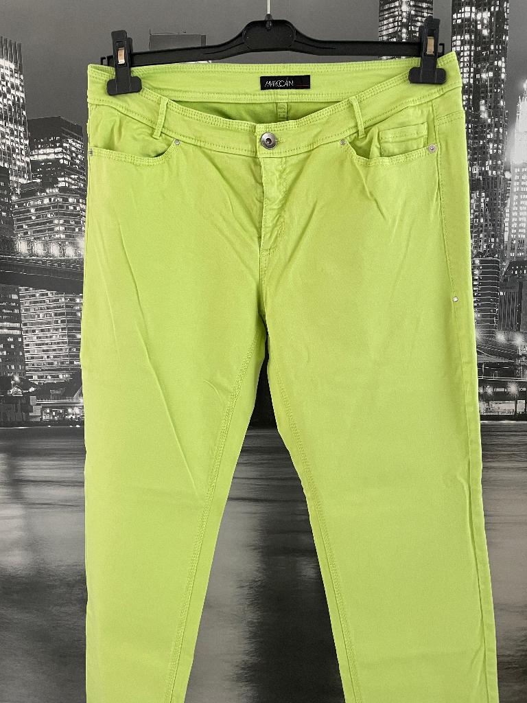 prachtige groene broek - merk MarcCain - 44-46, Kleding | Dames, Verzenden, Maat 46/48 (XL) of groter, Zo goed als nieuw, Lang
