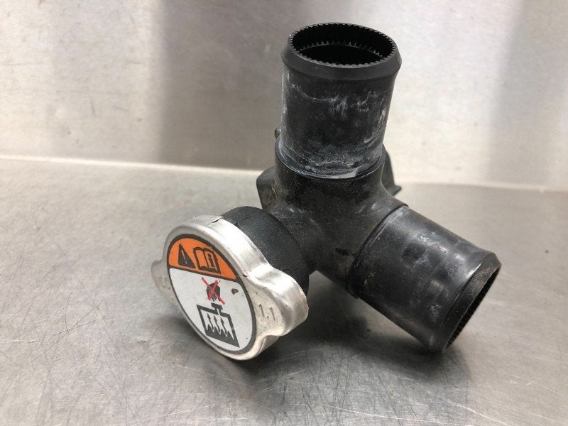 BOUCHON DE RADIATEUR Kia Venga (01-2010/03-2019), Autos : Pièces & Accessoires, Kia, Info@kia.de, Utilisé, Theodor-Heuss-Allee 11
60486  Frankfurt am Main, DE