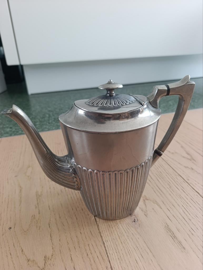 Petite cafetière ancienne en métal argenté Gerhardi, Enlèvement