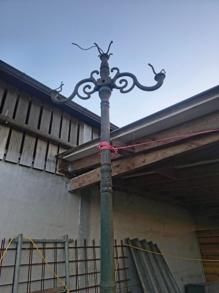 Oude gietijzeren lantaarnpalen, Tuin en Terras, Windwijzers en Windmolens, Ophalen