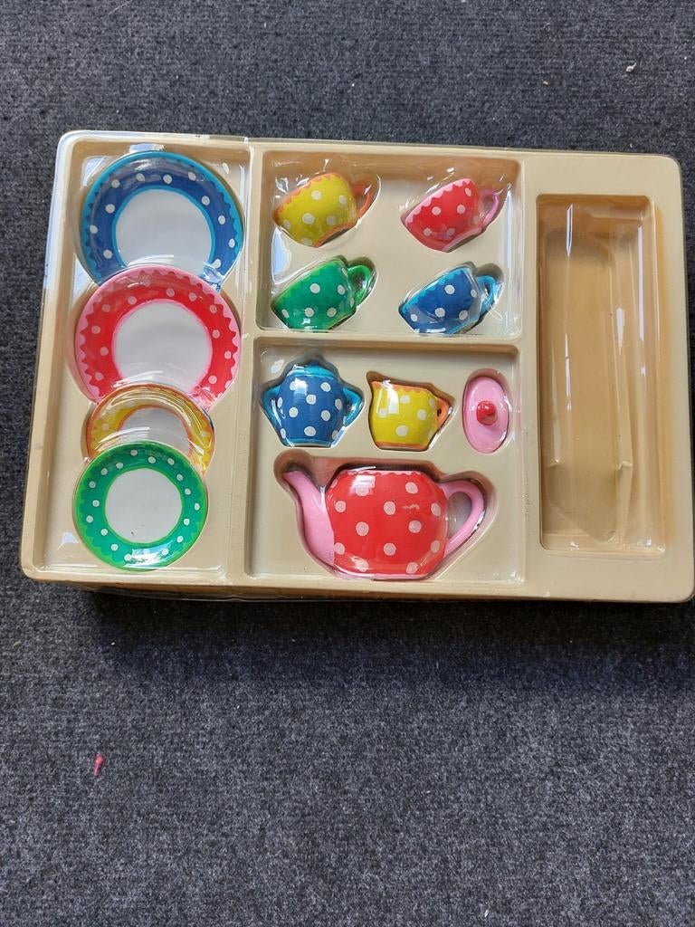 Geverfd kinderserviesje, Kinderen en Baby's, Ophalen of Verzenden, Gebruikt, Meisje