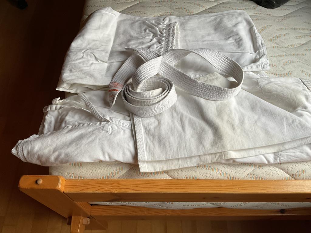 Judopak, paar keer gedragen., Sport en Fitness, Ophalen of Verzenden, Zo goed als nieuw