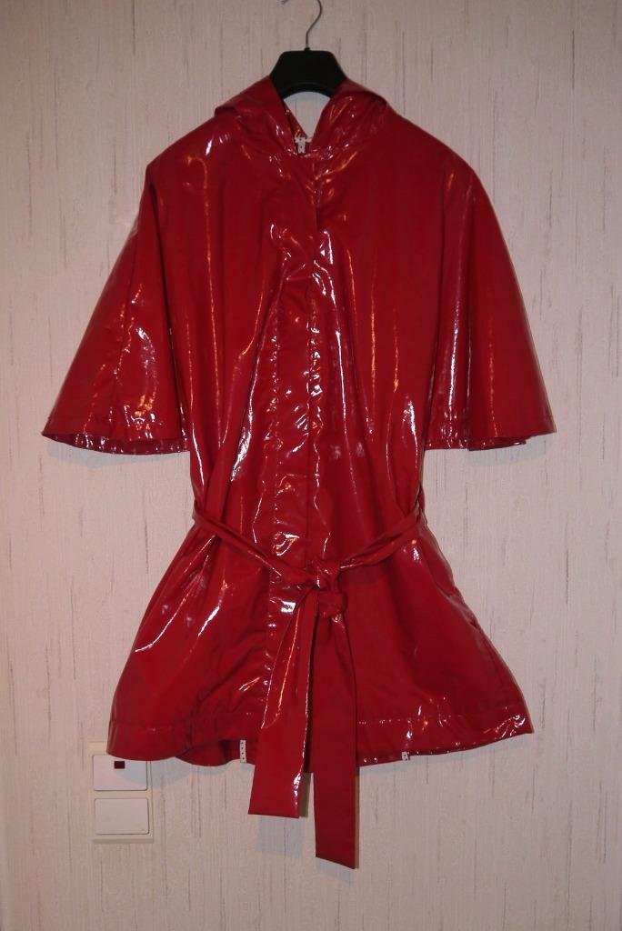 Rode lak jas (geen latex) Maat Small, Kleding | Dames, Ophalen of Verzenden, Nieuw, Maat 36 (S), Rood