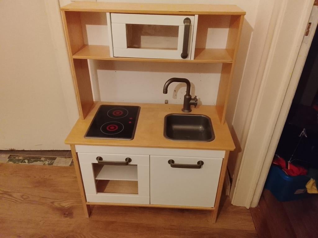 Kinderkeuken met toebehoren wasmachine en strijkplank, Ophalen