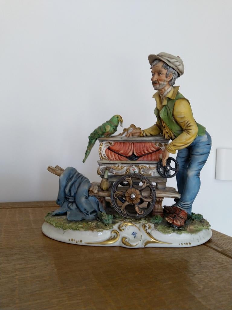 Porseleinen orgelspeler, Ophalen, Zo goed als nieuw