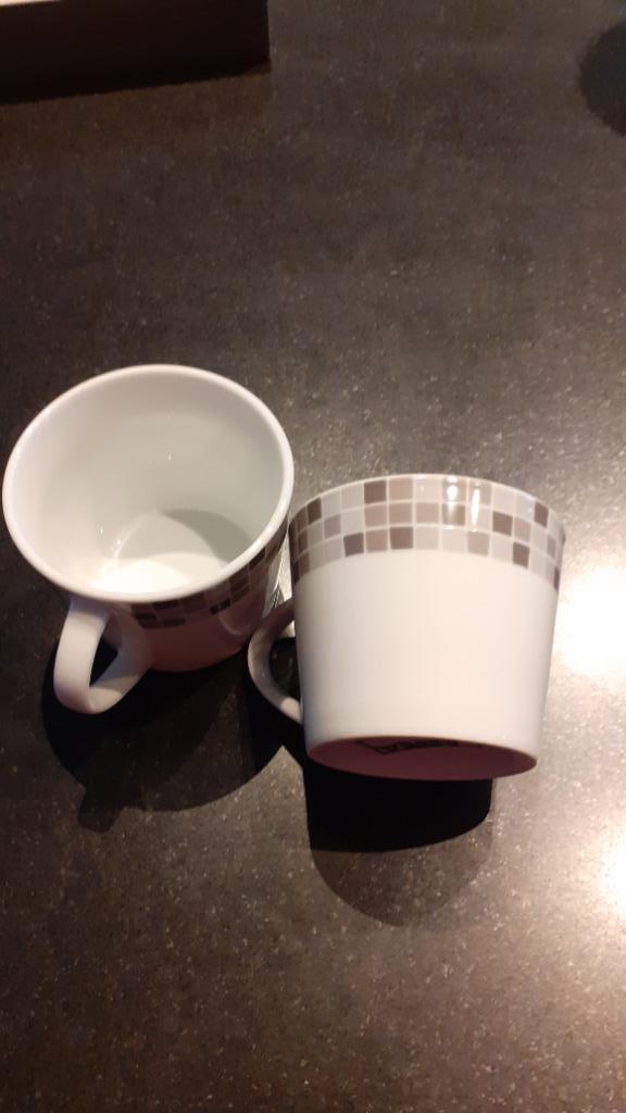 Koffietas 2 stuks, Ophalen, Overige materialen, Gebruikt, Overige stijlen