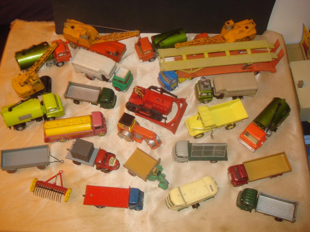 DINKY TOYS Gros Lot d'Anciens Camions et Véhicules Divers, Enlèvement ou Envoi, Utilisé, Bus ou Camion, Dinky Toys