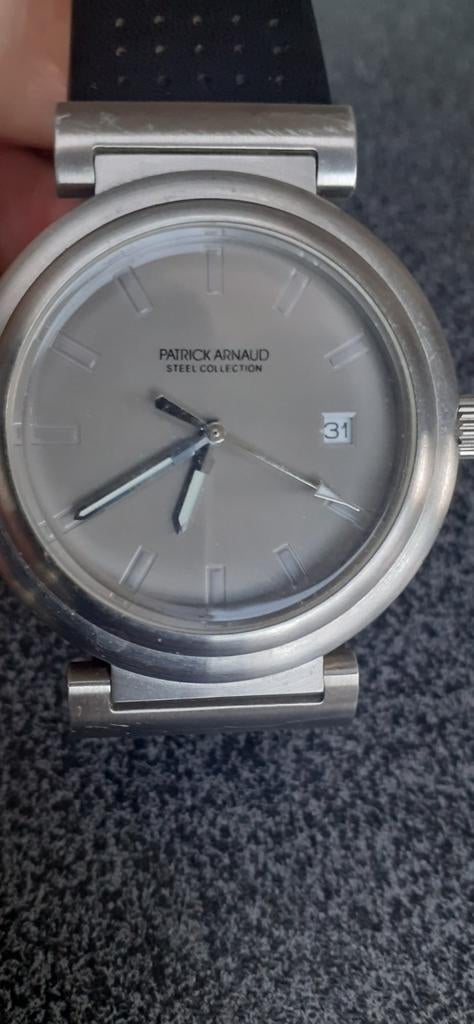Nouvelle montre de la collection Patrick Arnaud en acier, Autres marques, Cuir, Acier, Enlèvement