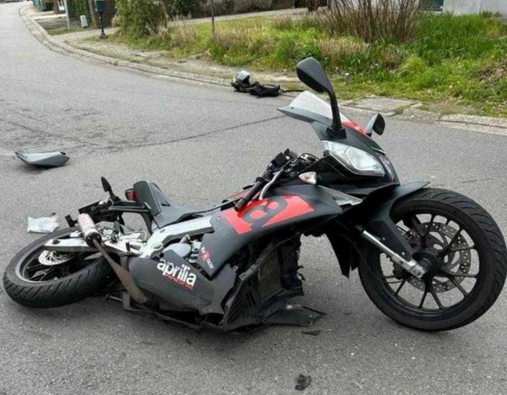 GEZOCHT: Derbi / aprillia projecten, schade, opknappers etc, Ophalen of Verzenden