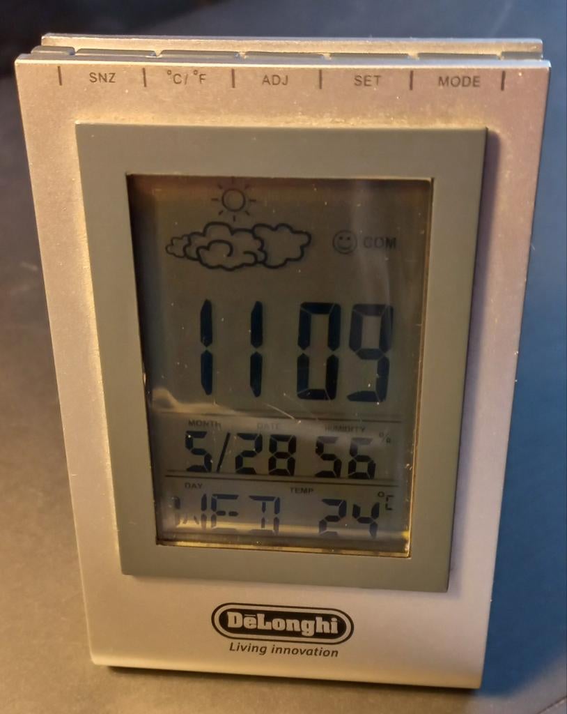 Geeft het weer, datum, tijd en temperatuur weer, Audio, Tv en Foto, Weerstations en Barometers, Ophalen of Verzenden, Gebruikt