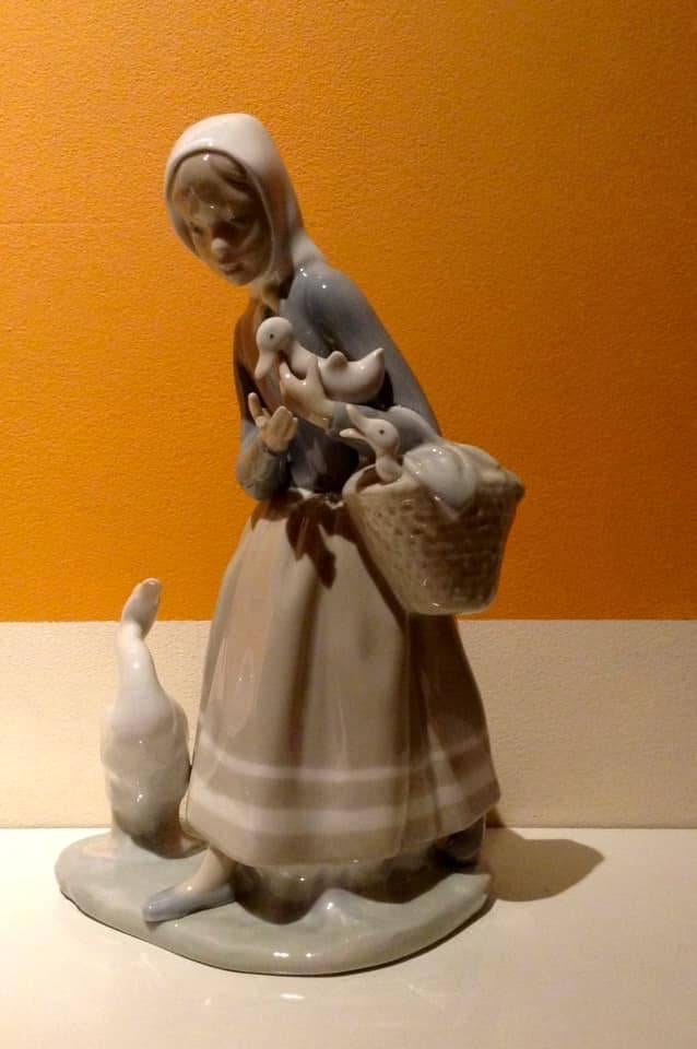 Lladro porseleinen figuur 'Herderin met eenden' #4568, Ophalen of Verzenden, Zo goed als nieuw
