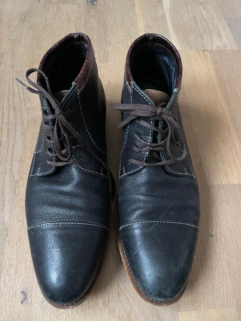 Zwart bruin leren schoenen Floris Van Bommel 8.5, Kleding | Heren, Schoenen, Zwart, Floris van Bommel, Ophalen of Verzenden, Gedragen