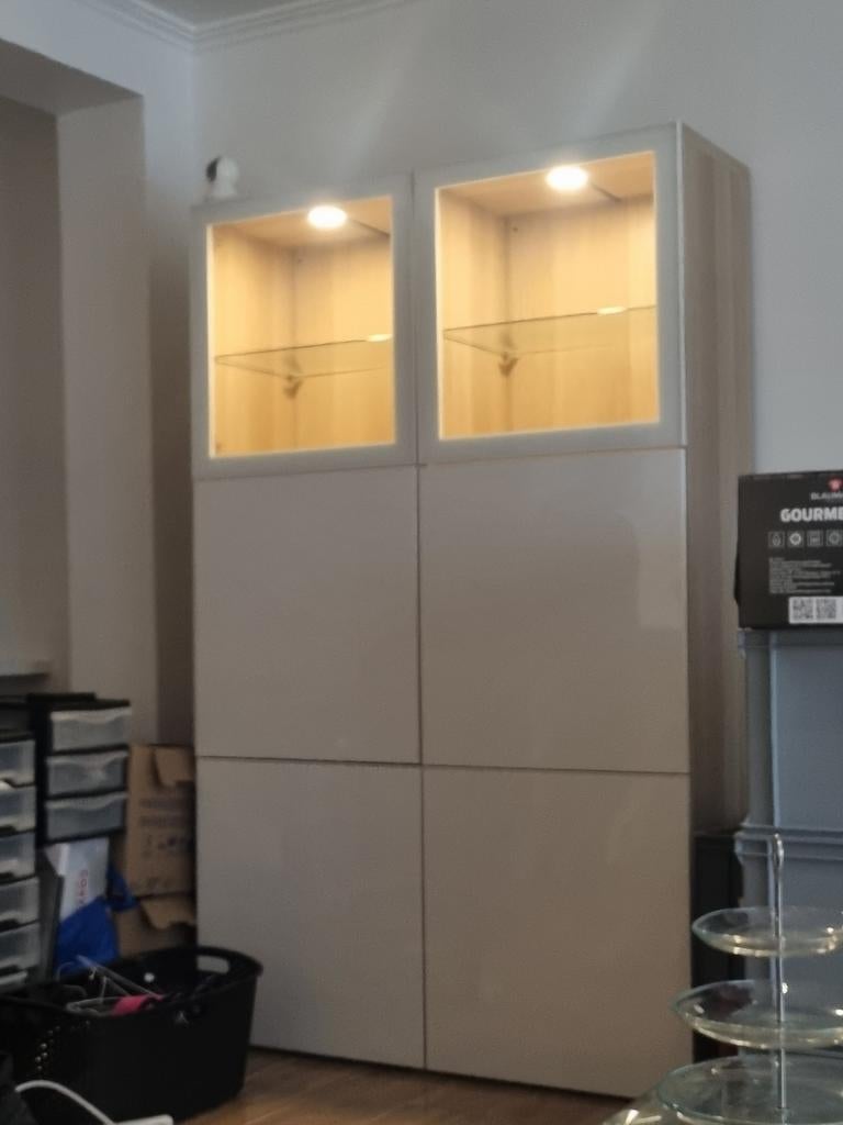besta kast ikea, Huis en Inrichting, Ophalen
