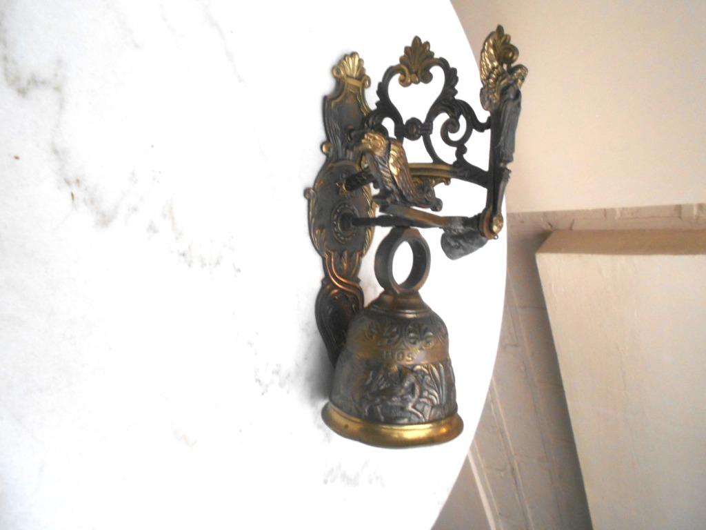 ancienne cloche murale de monastere en laiton, Enlèvement ou Envoi, Bronze