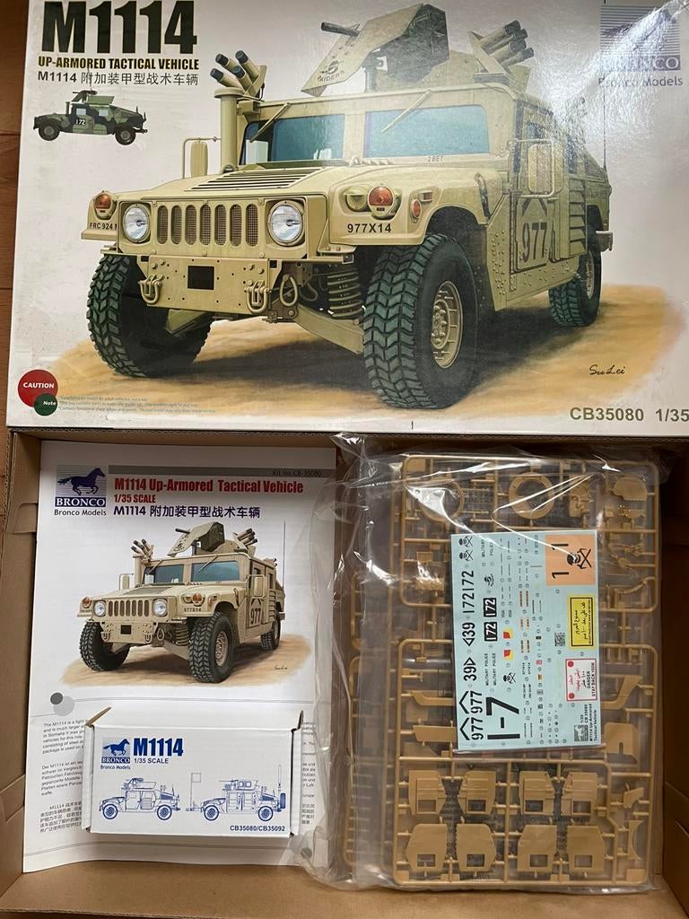 M1114 Uparmored vehicle - Bronco, Enlèvement ou Envoi, Comme neuf