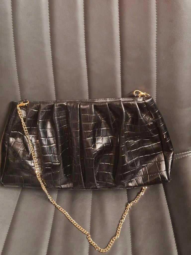 Zwarte schoudertas met ketting merk Neuville  nooit gebruikt, Bijoux, Sacs & Beauté, Sacs | Sacs Femme, Enlèvement ou Envoi