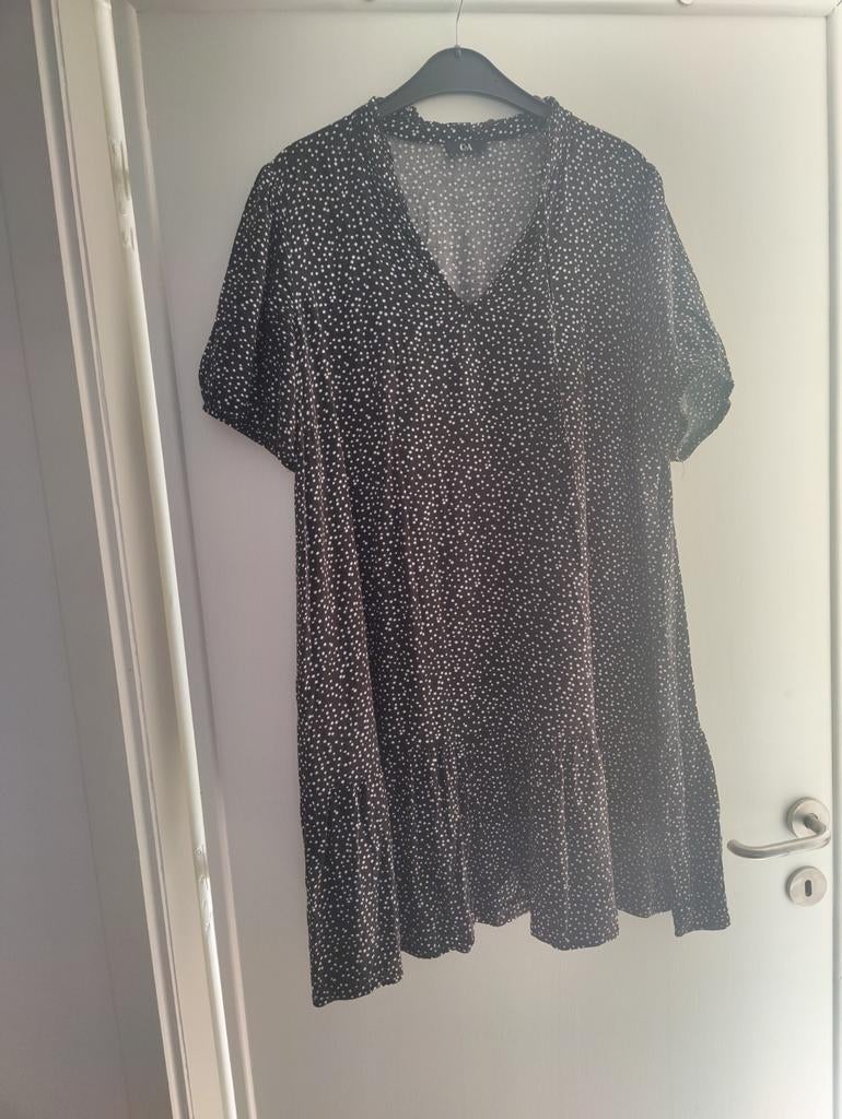 Kleedje zwart met witte bolletjes maat 46, Kleding | Dames, Jurken, Zwart, Maat 46/48 (XL) of groter, Ophalen of Verzenden, Zo goed als nieuw