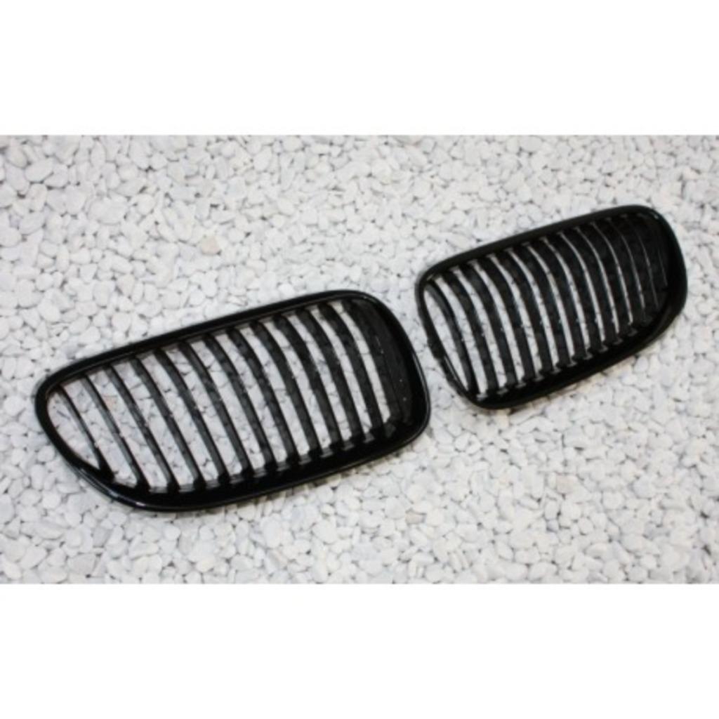 CALANDRE NOIR BRILLANT BMW SÉRIE 3 E92 E93 (10-13) LCI, Auto diversen, Tuning en Styling, Ophalen of Verzenden