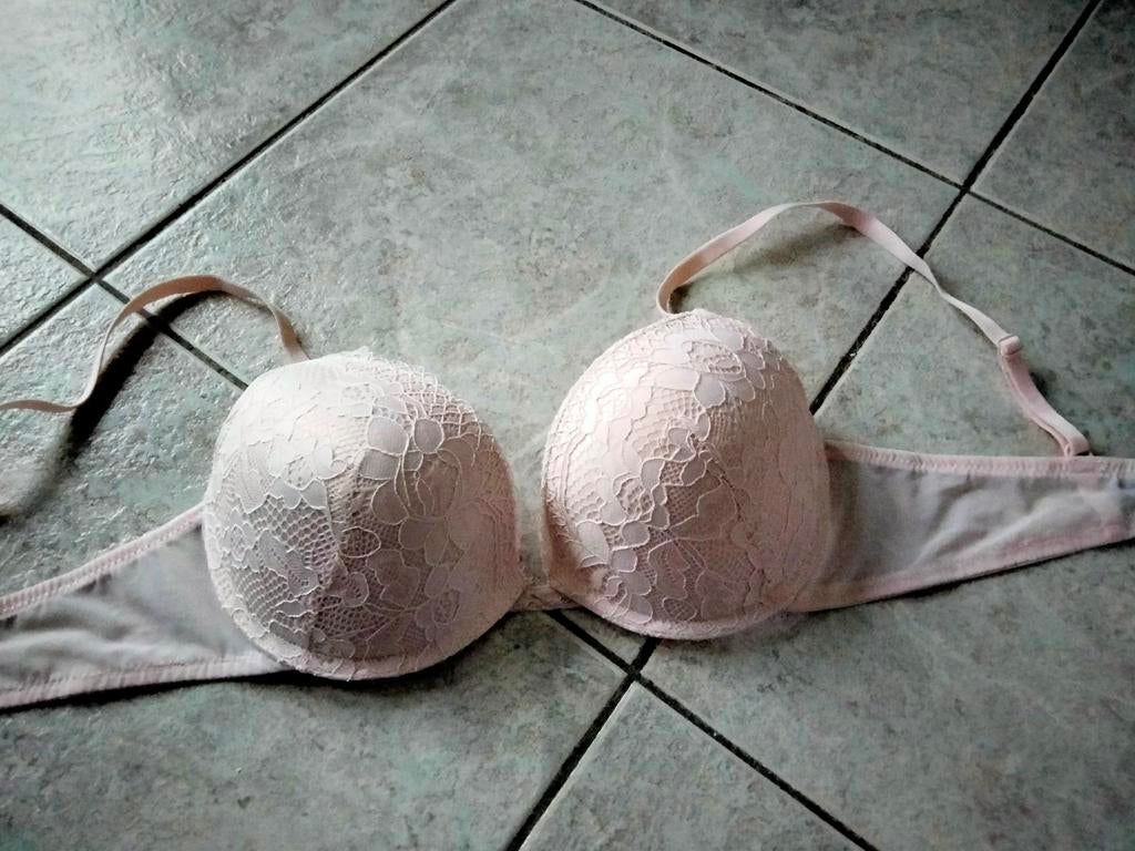Beha roze bloemenmotief nieuw, Vêtements | Femmes, Sous-vêtements & Lingerie, Primark, Enlèvement ou Envoi, Rose, Soutien-gorge