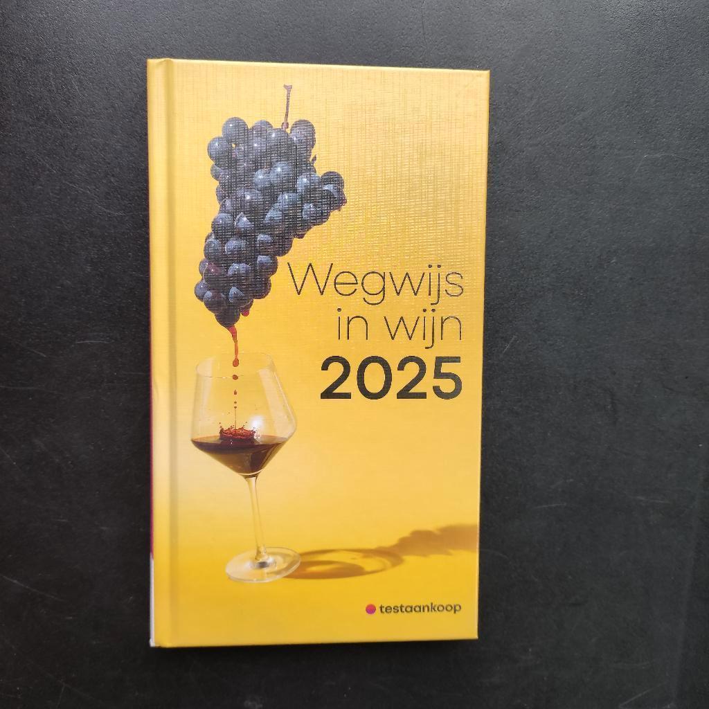 Testaankoop Wegwijs in wijn 2025 (en andere jaren), Boeken, Ophalen of Verzenden, Zo goed als nieuw