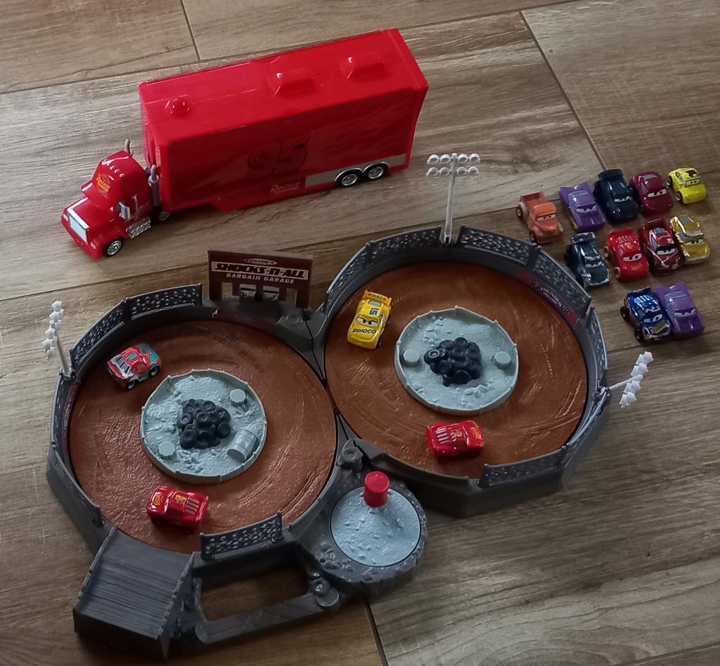 Cars 3: Crossroads Mattel Mini Racers Crank & Crash, Kinderen en Baby's, Ophalen, Zo goed als nieuw