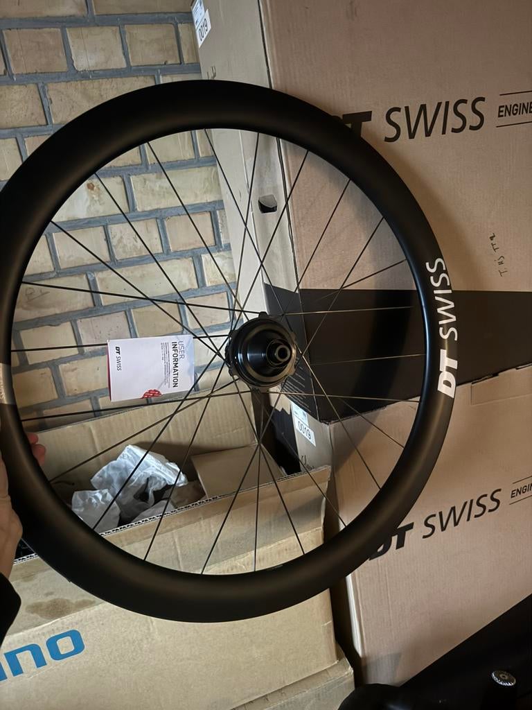dt swiss 1400 with classified hub, Fietsen en Brommers, Fietsonderdelen, Ophalen of Verzenden, Zo goed als nieuw