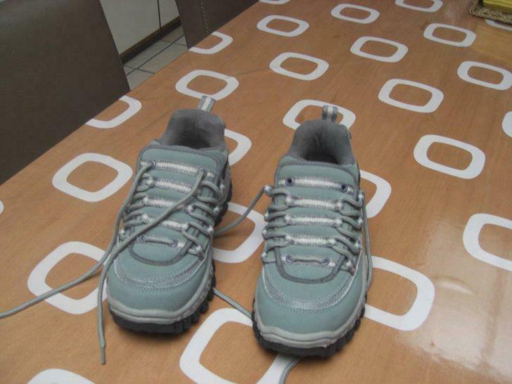 Grijze sportschoenen, Kleding | Dames, Ophalen, Nieuw, Wandelschoenen