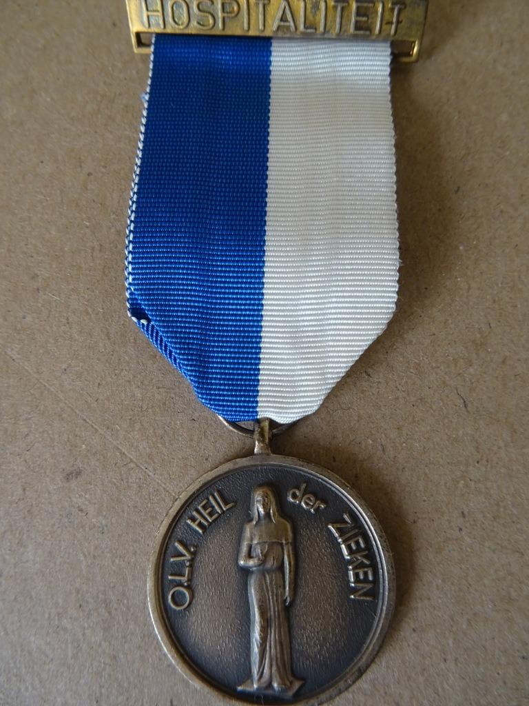Medaille Onze Lieve Vrouwe Heil der zieken hospitaliteit, Ophalen of Verzenden, Zo goed als nieuw, Overige typen, Christendom | Katholiek