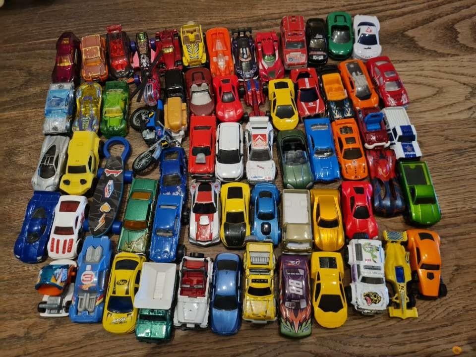 Voitures (y compris Hot Wheels), Enlèvement ou Envoi