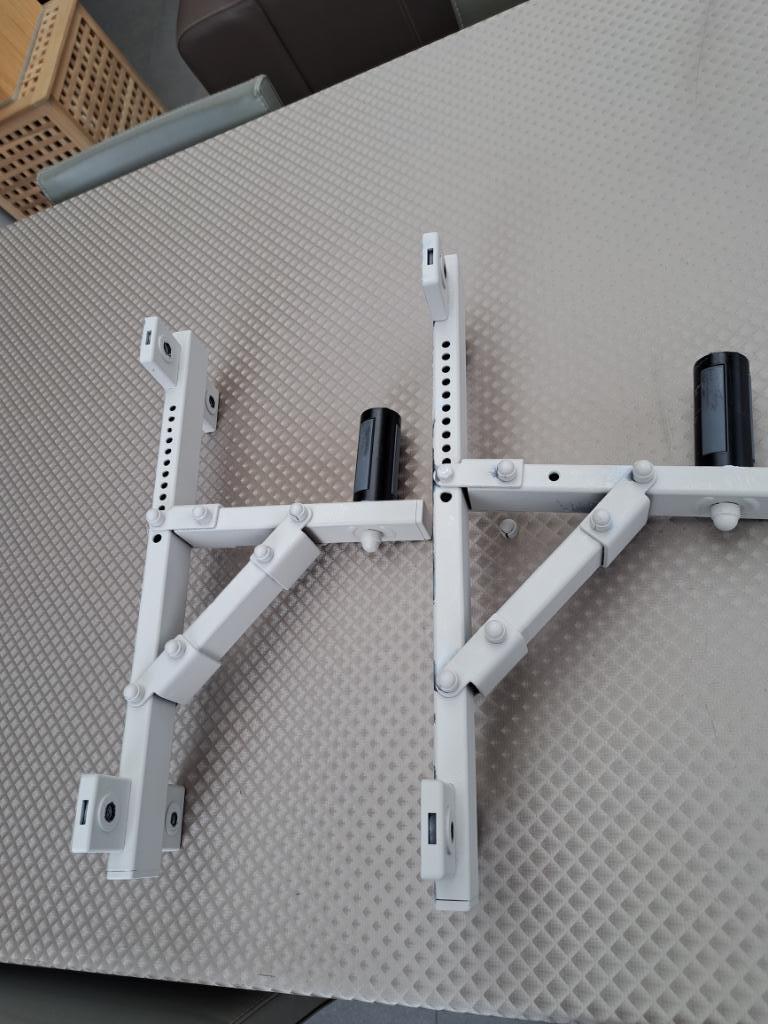 Wandbeugels Luidsprekers K&M 24110- 2 Stuks, Muziek en Instrumenten, Instrumenten | Onderdelen, Ophalen, Gebruikt, Overige instrumenten