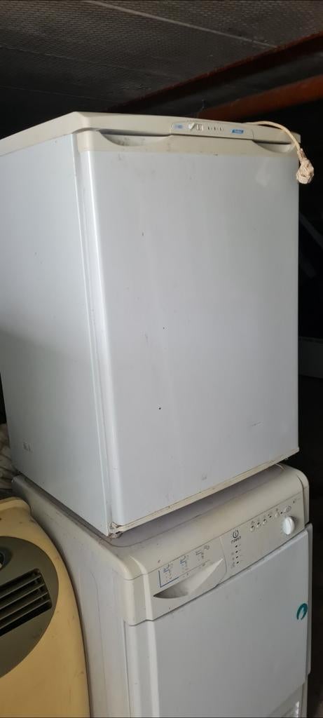 Vrieshoogte +-85 cm 0478.28.75.33 mogelijke levering, Elektronische apparatuur, Vriezers en Diepvrieskisten, Gebruikt, Minder dan 85 cm
