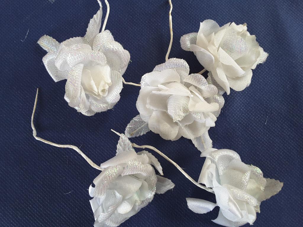fleur : rose blanche et brillant 55 mm, Hobby & Loisirs créatifs, Couture & Fournitures, Enlèvement ou Envoi, Neuf